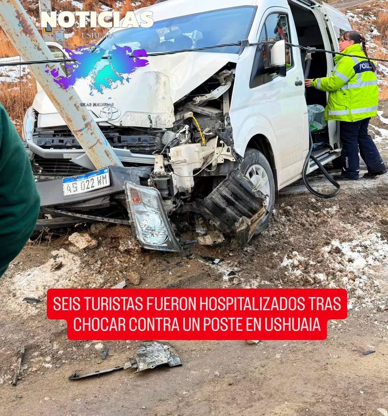SEIS TURISTAS FUERON HOSPITALIZADOS TRAS CHOCAR CONTRA UN POSTE EN USHUAIA