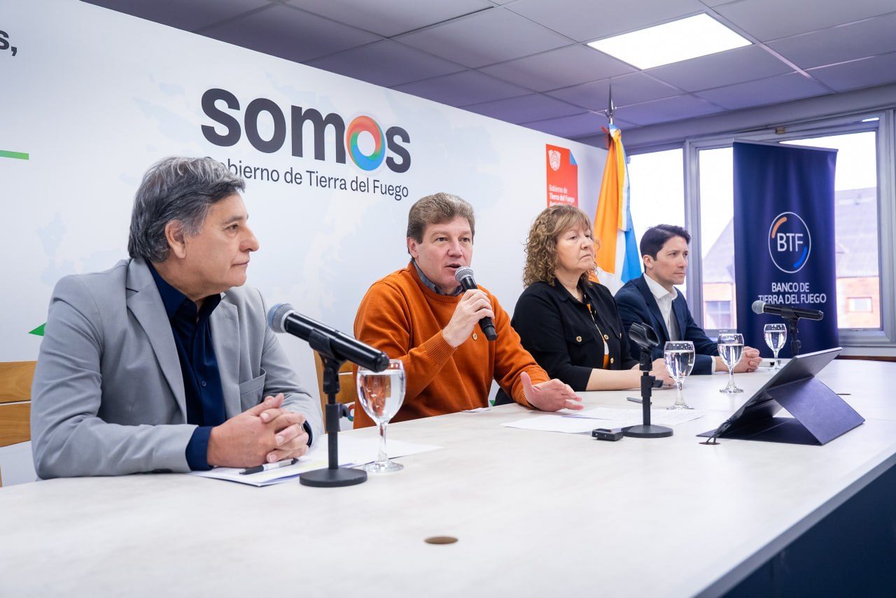 Alivio financiero en Tierra del Fuego: Melella lanzó un plan de desendeudamiento y cuotas sin interés para familias fueguinas