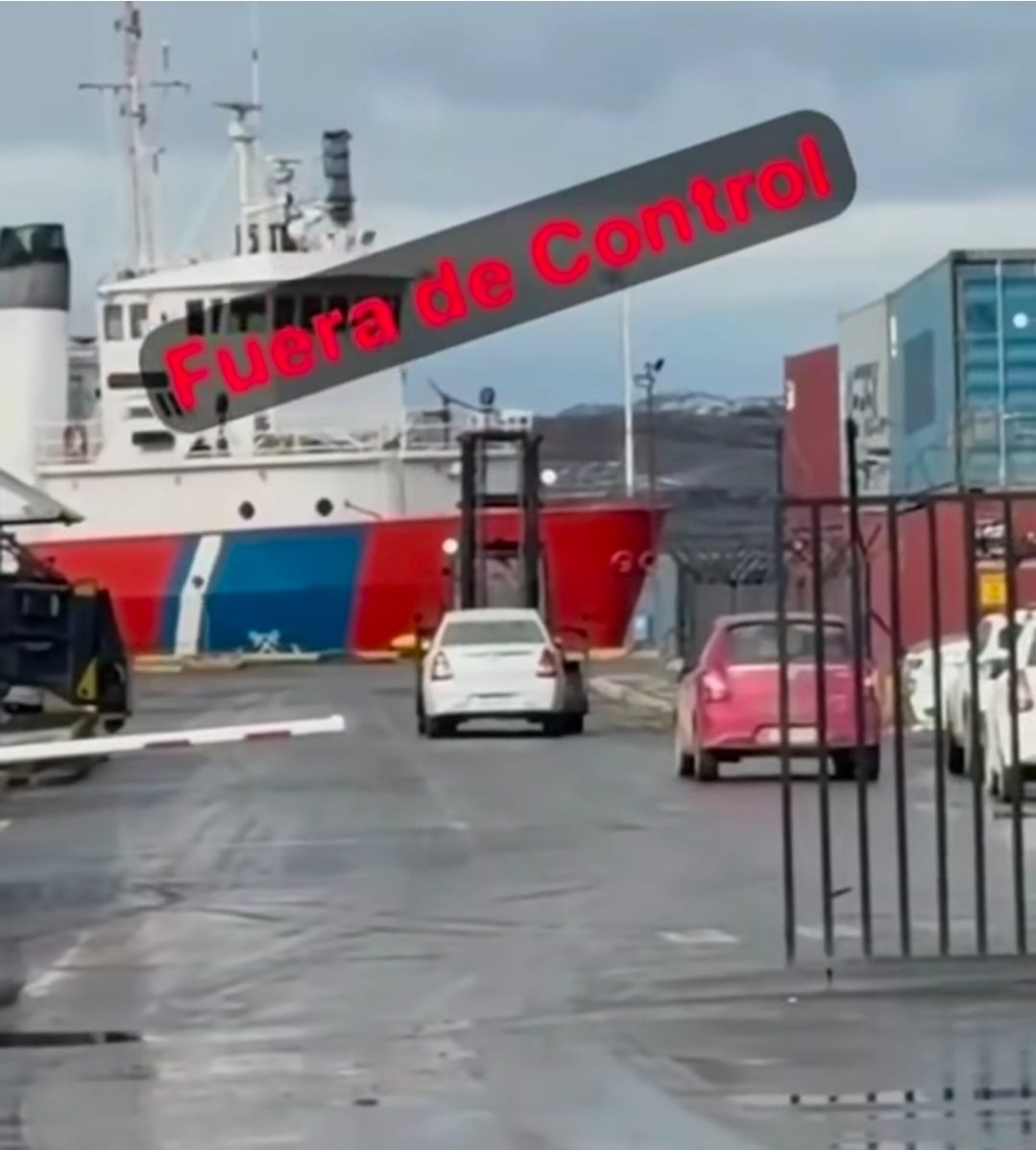 ⚓ ¿ASÍ CUIDAN LOS BIENES Y LA SEGURIDAD DEL PUERTO? CUESTIONAN UNA MANIOBRA DE LA INTERVENCIÓN NACIONAL