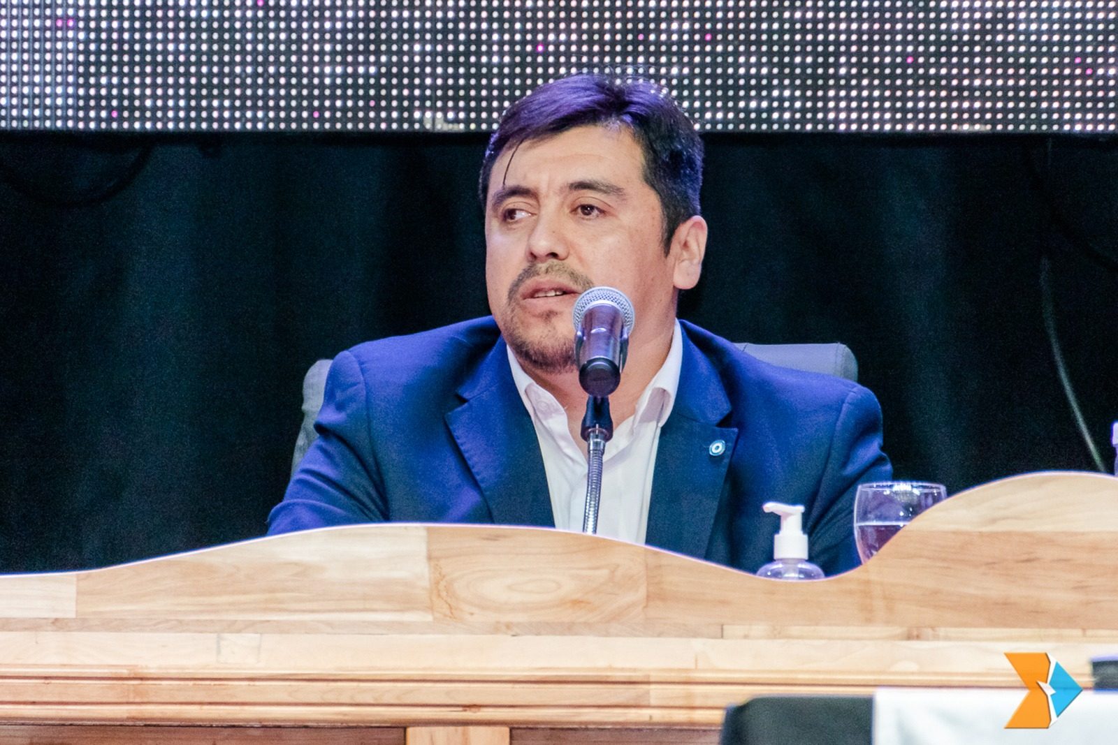 Conflicto institucional en Tolhuin: Harrington respondió a la denuncia penal de Rodríguez y advirtió que tensiona el diálogo con OSEF